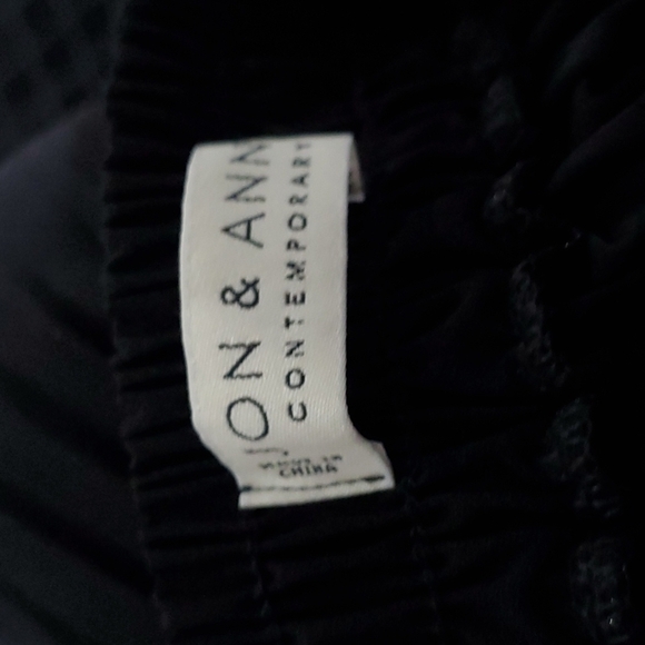 BLACK ACCORDION LONG COLUMN SKIRT SIZE MEDIUM - Picture 7 of 11